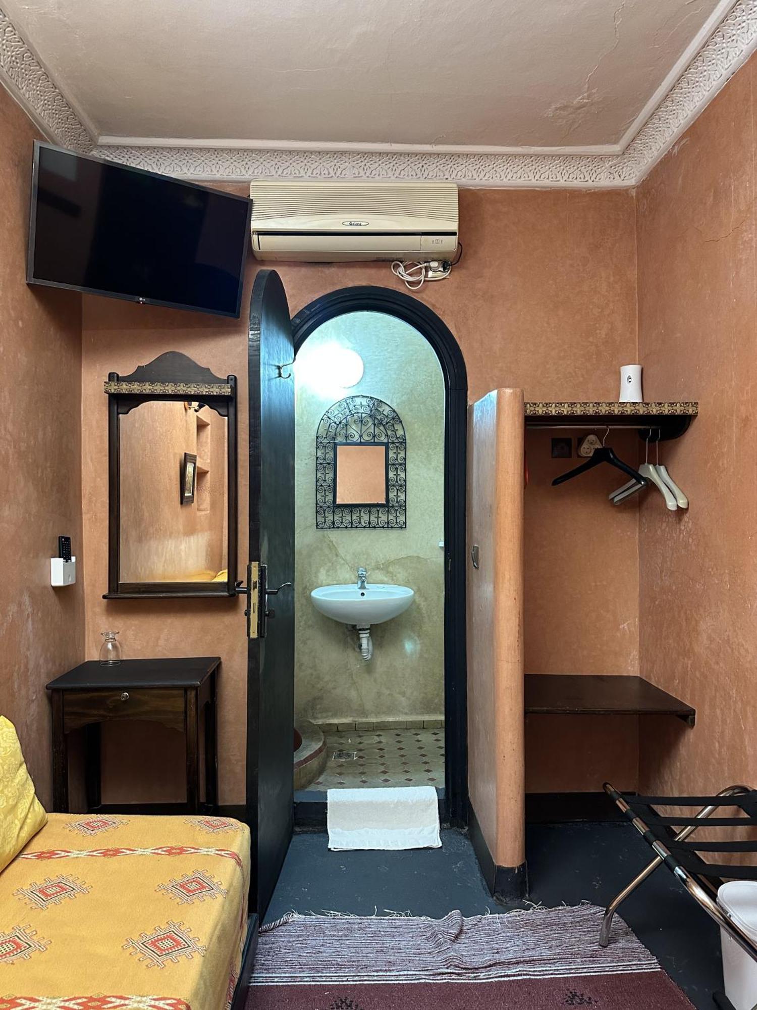 Dar Bargach Hotel Tanger Phòng bức ảnh
